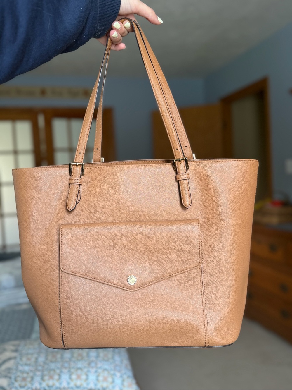 LIKE NEW - MICHAEL KORS Tan Leather Tote Bag
